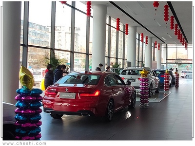 全球汽車(chē)產(chǎn)業(yè)遇寒，中國(guó)產(chǎn)業(yè)鏈韌性彰顯 奔馳寶馬歐洲停產(chǎn)，國(guó)內(nèi)產(chǎn)銷(xiāo)照常